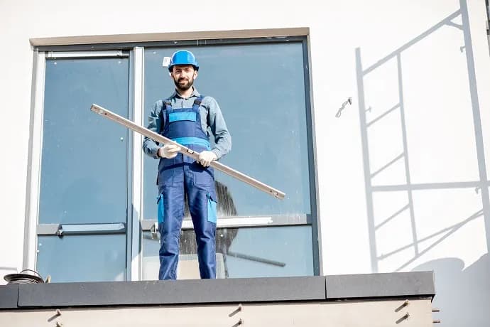 Jak dorobić balkon do domu - uniknij kosztownych błędów w budowie Jak dorobić balkon do domu - uniknij kosztownych błędów w budowie