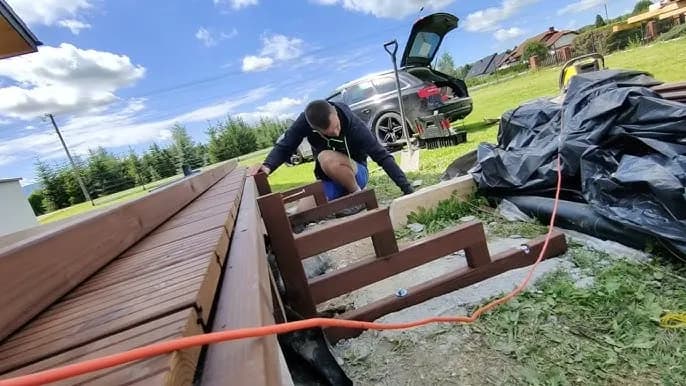 Jak zrobić schody na taras - krok po kroku bez błędów budowlanych Jak zrobić schody na taras - krok po kroku bez błędów budowlanych