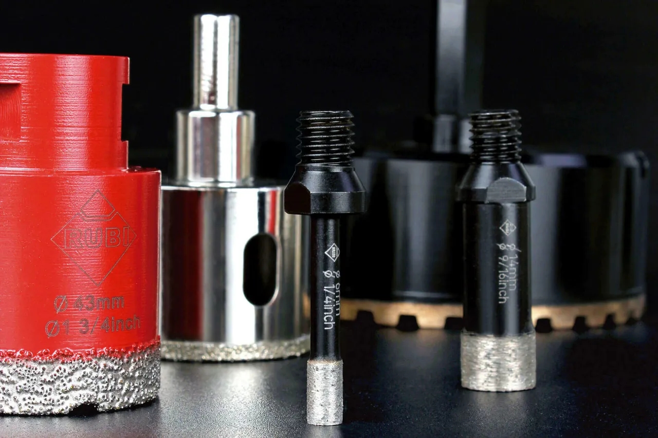 Jakie otwornice do gresu wybrać, aby uniknąć kosztownych błędów?